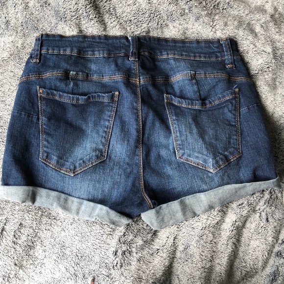 Jean Shorts - Picture 2 of 4